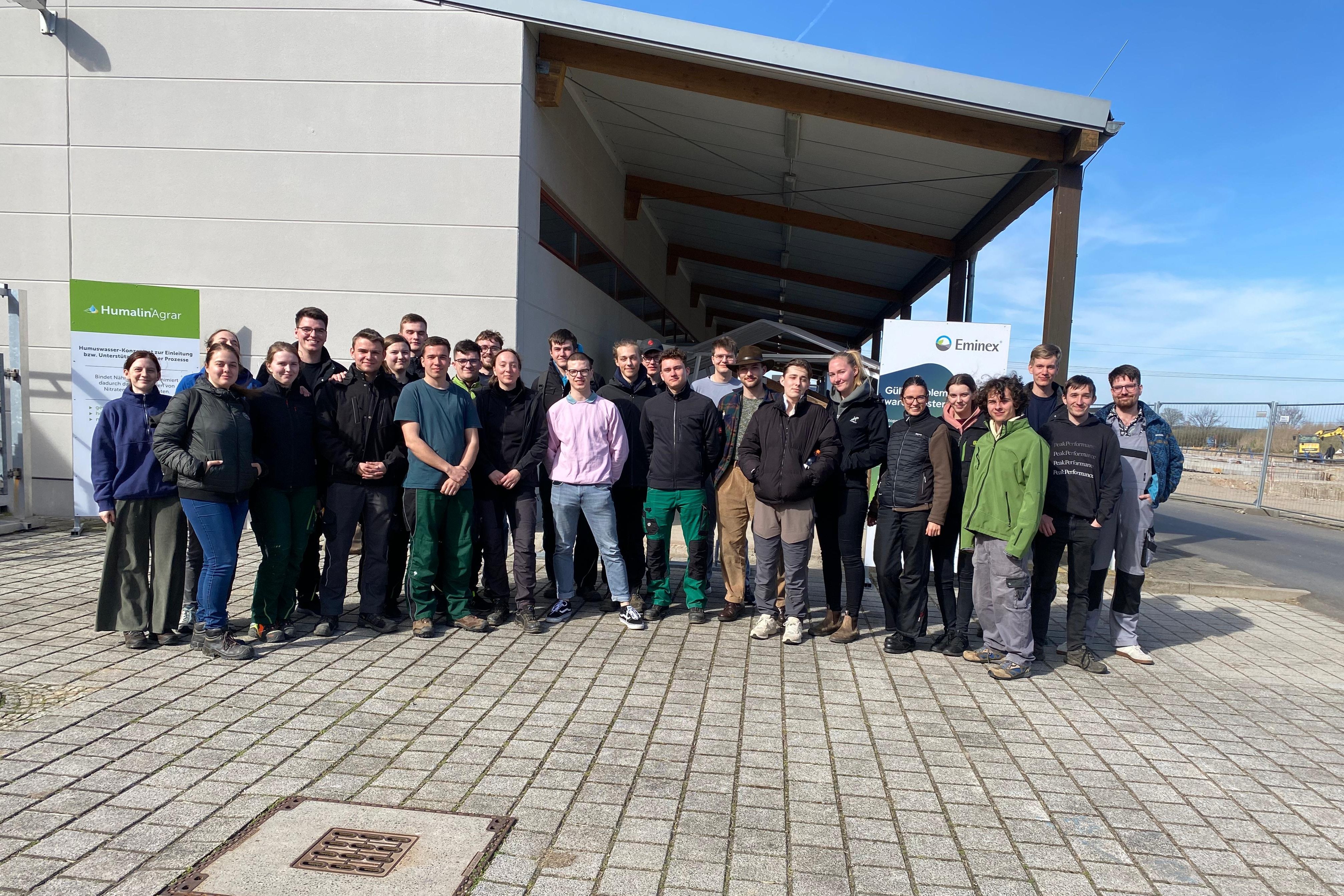 Gruppenbild 1. Semester Agrarwirtschaft Gruppenbild 2. Semester Agrarwirtschaft