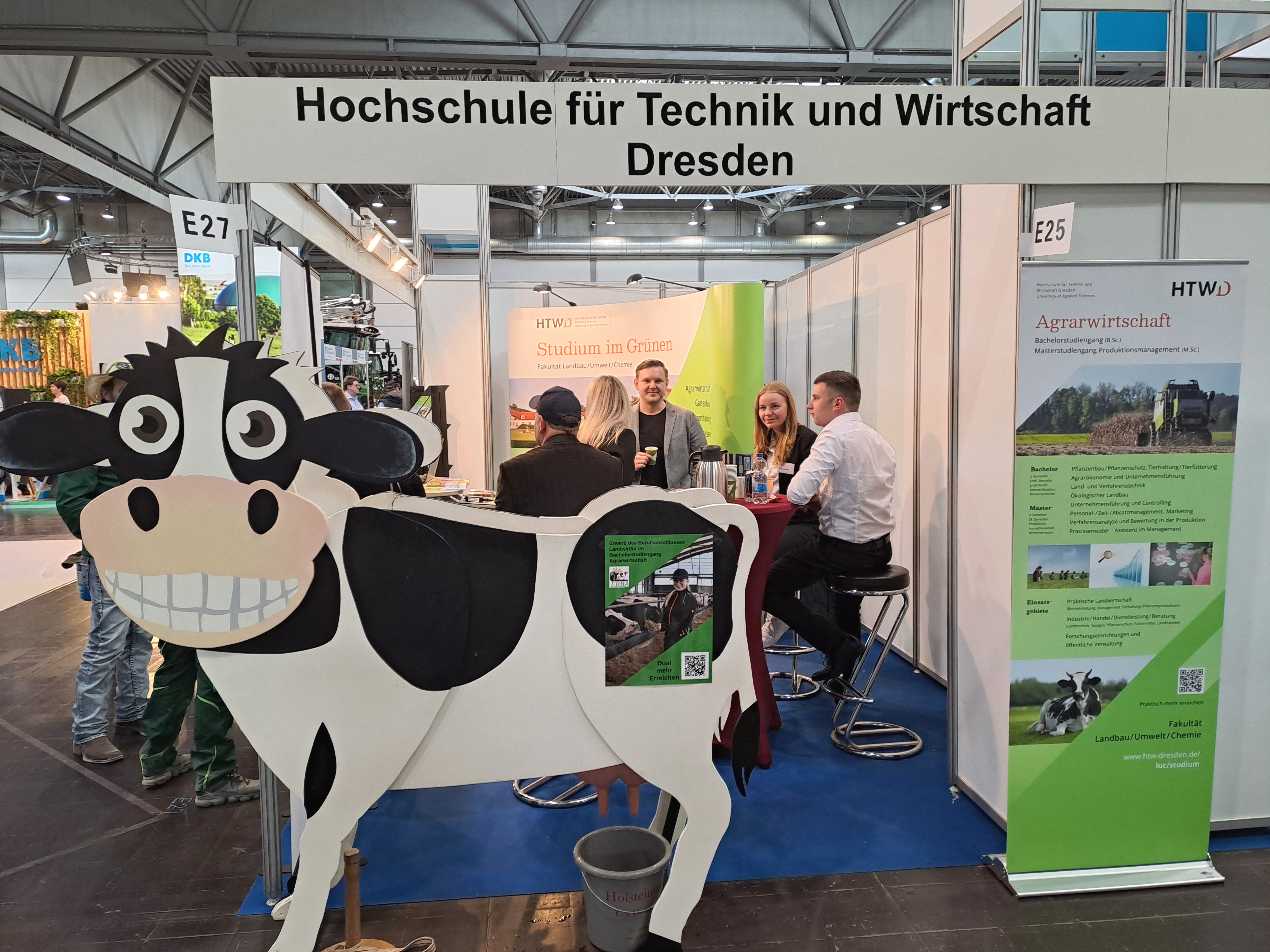 Stand der HTWD auf der Landwirtschaftsausstellung AGRA in Leipzig