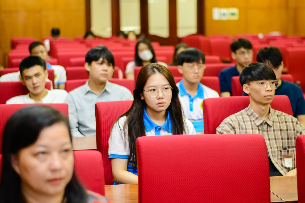 Studierende der UTC Hanoi während der Gastvorlesung