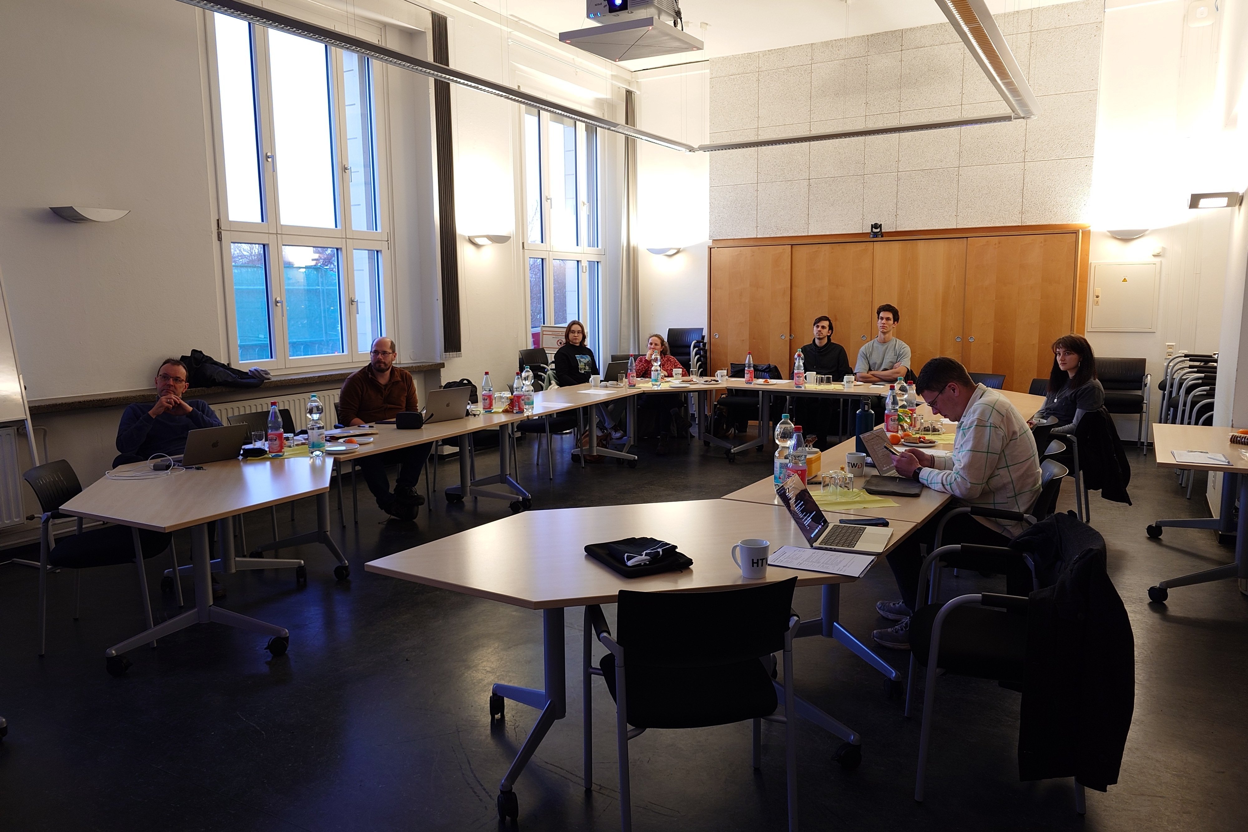 Blick in die Runde der Teilnehmer